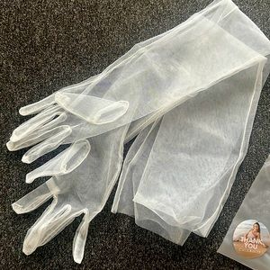 Untamed petals bishop gloves